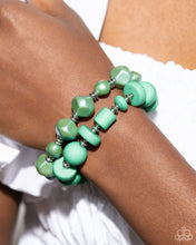 Load image into Gallery viewer, Shape Shifting Season Green Bracelet
