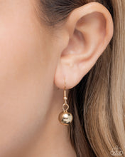 Load image into Gallery viewer, Model Maverick Gold Necklace