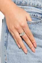 Load image into Gallery viewer, Monogram Memento Silver Skinny Band Ring - O