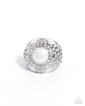 Load image into Gallery viewer, Pearly Podium White Ring