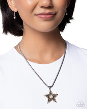 Load image into Gallery viewer, Stellar Simplicity Silver Necklace
