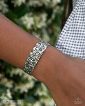 Load image into Gallery viewer, Abundantly Antiqued Silver Bracelet