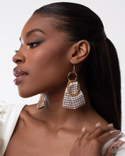 Load image into Gallery viewer, Picnic Pizzazz Brown Earrings