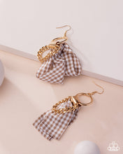 Load image into Gallery viewer, Picnic Pizzazz Brown Earrings