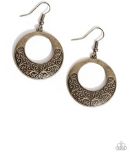 Load image into Gallery viewer, Secret Vineyards Brass Earring