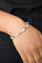 Load image into Gallery viewer, Five Star Starlet Black Necklace