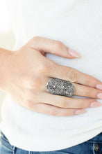 Load image into Gallery viewer, Paisley Paradise Silver Ring
