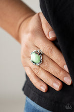 Load image into Gallery viewer, Springtime Splendor Green Ring