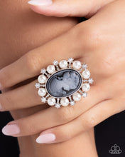 Load image into Gallery viewer, Vintage Glam Black Ring