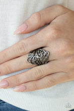 Load image into Gallery viewer, Voluptuous Vines Black Ring