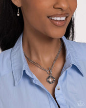 Load image into Gallery viewer, Compass Cadenza Silver Necklace