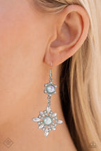 Load image into Gallery viewer, Summer Daze Green Earrings