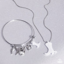 Load image into Gallery viewer, Western Waltz White Bangle