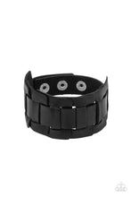 Load image into Gallery viewer, Plainly Plaited Black Snap Bracelet