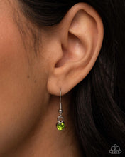 Load image into Gallery viewer, Captivating Chic Green Necklace