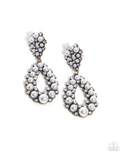 Load image into Gallery viewer, Dapper Debut Brass Earrings