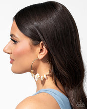 Load image into Gallery viewer, Seashell Sonnet Gold Hoop Earrings