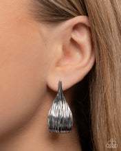 Load image into Gallery viewer, Curly Comfort Silver Earrings