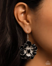 Load image into Gallery viewer, Tropical Treasure Black Earring