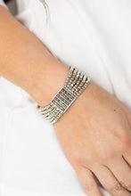 Load image into Gallery viewer, Star Studded Showcase Silver Bracelet