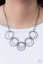 Load image into Gallery viewer, Circle Du Soeil Black Necklace