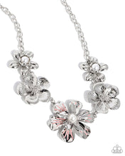 Load image into Gallery viewer, FLOWER Move Orange Necklace