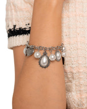 Load image into Gallery viewer, Pearly Preparation White Bracelet