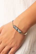 Load image into Gallery viewer, Terrazzo Tarot Black Bangle