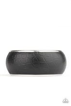 Load image into Gallery viewer, Urban Jungle Black Bangle