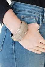 Load image into Gallery viewer, Urban Jungle Silver Bangle