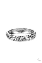 Load image into Gallery viewer, Victorian Meadow Silver Bangle