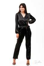 Load image into Gallery viewer, Persuasive Silver Zi Necklace 2021