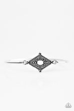 Load image into Gallery viewer, Worldly Wonder White Bangle