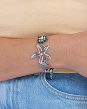 Load image into Gallery viewer, Starfish Single Orange Bracelet