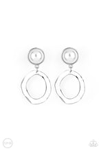 Load image into Gallery viewer, Vintage Veracity White Clip On Earring
