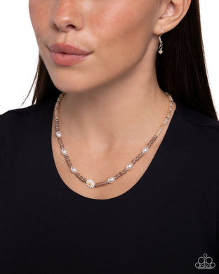 Daisy Deal Brown Necklace