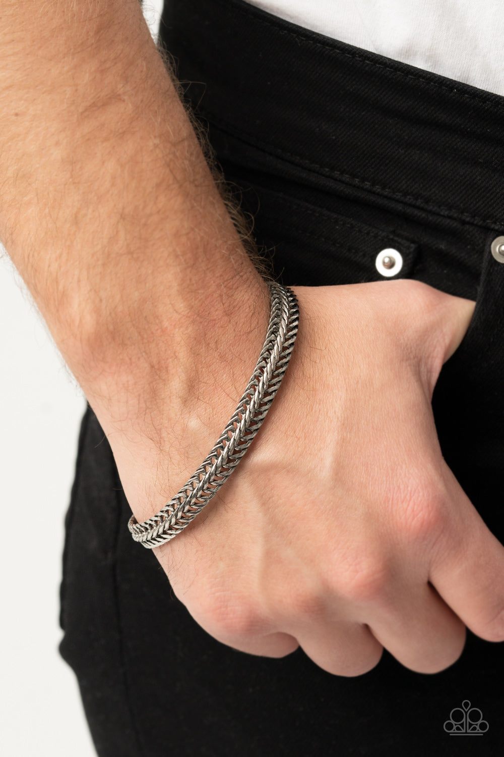 Extraordinary Edge Silver Men’s Bracelet