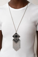Load image into Gallery viewer, Kite Flight Black Necklace