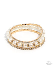 Load image into Gallery viewer, Delicate Debut Gold Bracelet