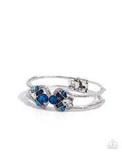 Load image into Gallery viewer, Cosmopolitan Catwalk Blue Bracelet
