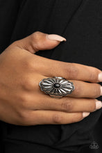 Load image into Gallery viewer, Cottage Couture Black Ring