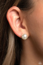 Load image into Gallery viewer, Debutante Details White Post Earrings