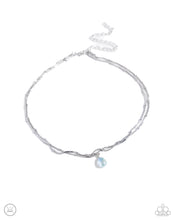 Load image into Gallery viewer, Teeming Teardrop Green Choker