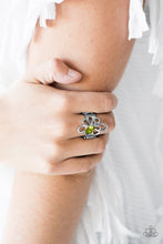 Load image into Gallery viewer, Fancy Finale Green Ring
