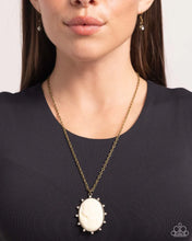 Load image into Gallery viewer, Romantic Artistry Brass Necklace