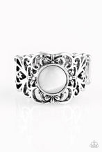 Load image into Gallery viewer, Vienna View White Ring