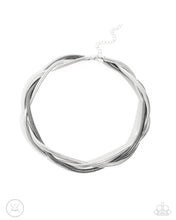Load image into Gallery viewer, Sleek Splendor Silver Necklace