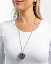 Load image into Gallery viewer, Smitten Sensation Silver Necklace