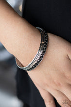 Load image into Gallery viewer, Flawless Flaunter Black Bangles