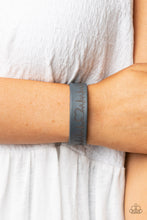 Load image into Gallery viewer, Haute Heartbeat Silver Wrap